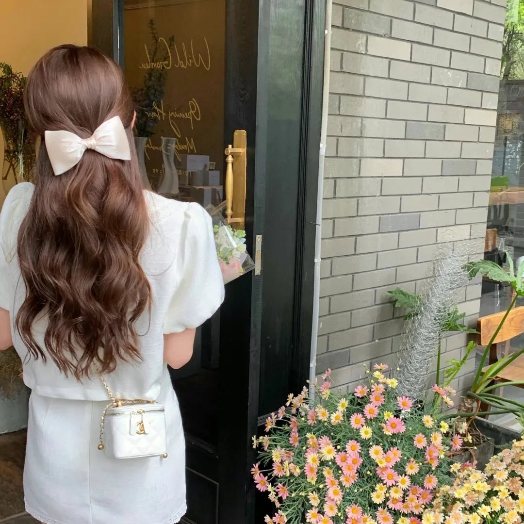 嘘！看手机